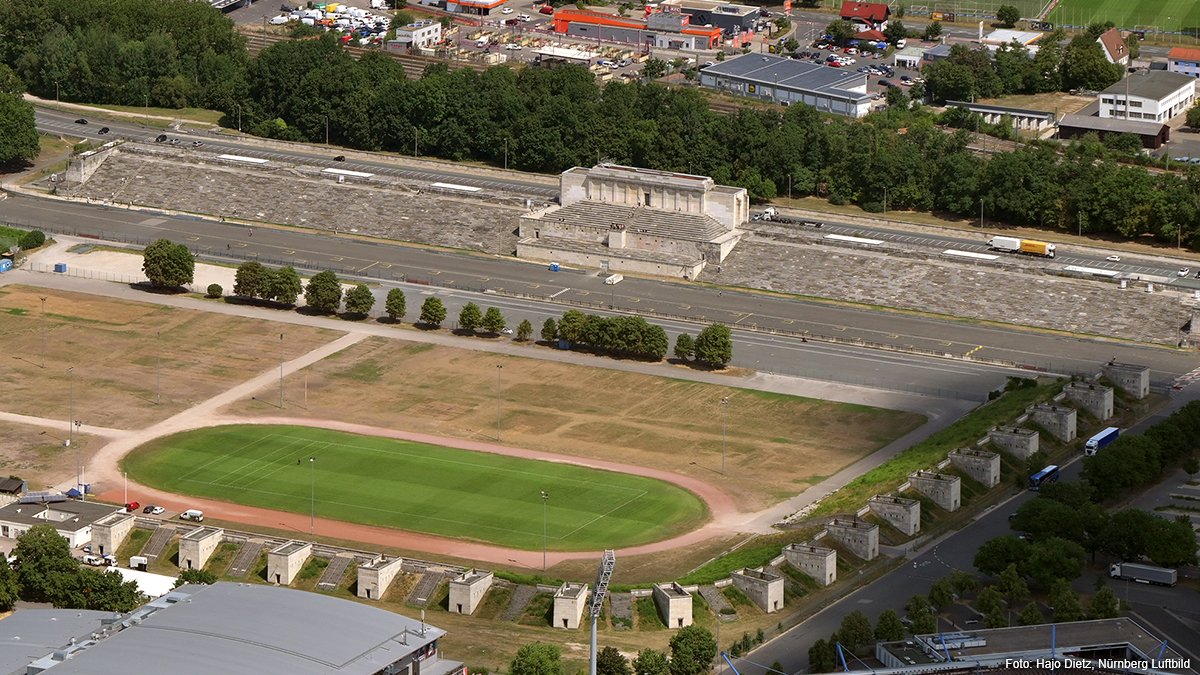 NuernbergKultur's tweet photo. Beim Informationstag #Zeppelintribüne und #Zeppelinfeld erhaltet ihr auf kostenlosen, aber anmeldepflichtigen Rundgängen Einblicke in sonst nicht zugängliche Bereiche und erfahrt mehr über die anstehenden Planungen. https://t.co/lIGZlX2daa @nuernberg_de https://t.co/jLHxYi10QG