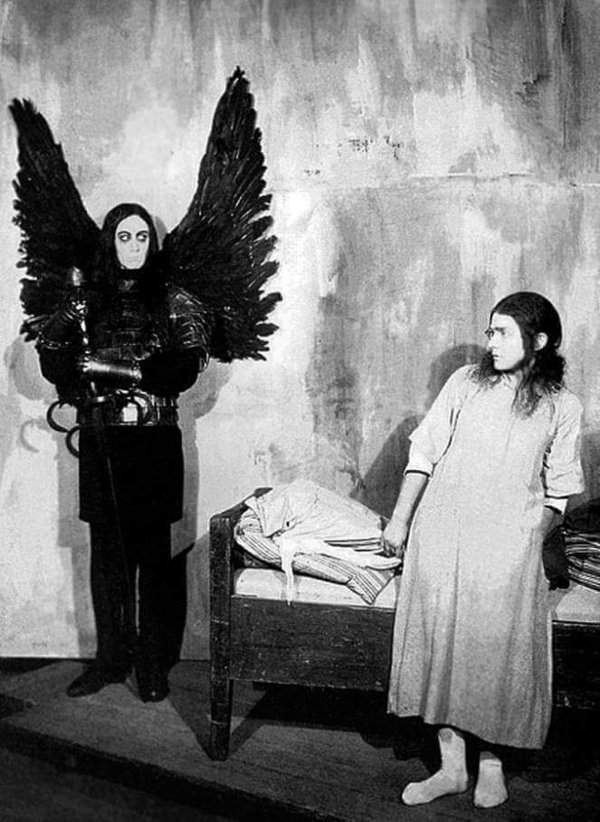 Happy birthday to the legendary Friedrich Gustav Maximilian Schreck, better known as Max Schreck (R.I.P), who brought to Vampiric immortality the iconic Count Orlok in "Nosferatu", as well as the Angel Of Death in "Hanneles Himelfahrt"