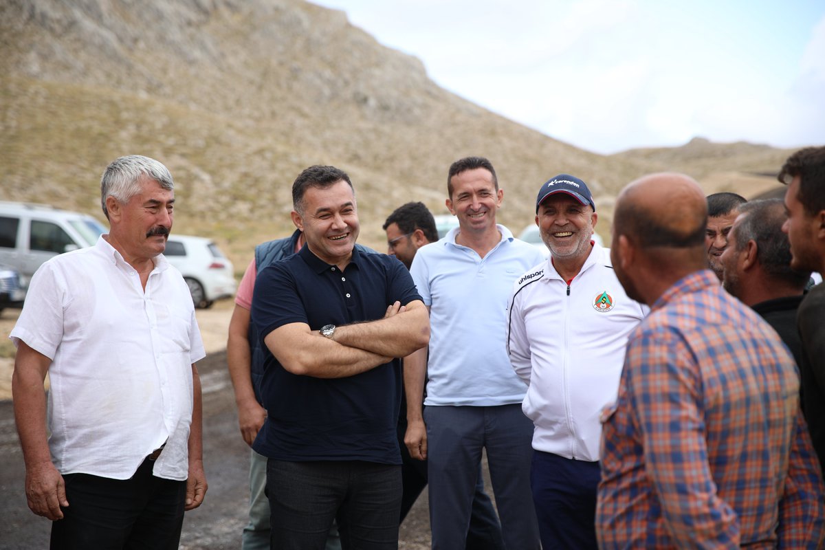 AdemMuratYucel's tweet photo. Verdiğimiz sözleri yerine getirmenin haklı gururunu yaşıyoruz!

Batı yaylalarımız için elzem olan 28 km uzunluğundaki yolumuzu asfaltladık. İnşallah vatandaşlarımız Alanya’dan Eğrigöl’e kadar aracının tekerine toz değmeden ulaşımını sağlayacak.

Biz söz verdiğimiz zaman en kalitelisini, en konforlusunu yapar, en iyisine layık olan halkımızın hizmetine sunarız.

Hayırlı, uğurlu olsun...