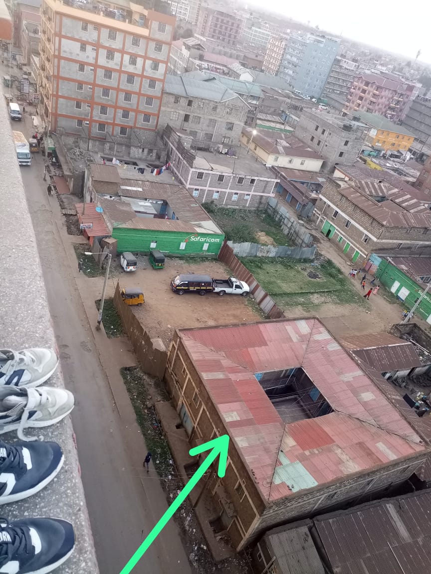 EdwinKaranja001's tweet image. 🎁40x80 Plot, with a storey building on sale in Githurai 44 Area.
Water ✓
Accessibility ✓
Electricity ✓
Documents ✓
Ideal property for revamping
See the attached pictures
Going for 10m slightly Negotiable
Call 0713790137 
#donproperties
#plotonsale
#Githurai