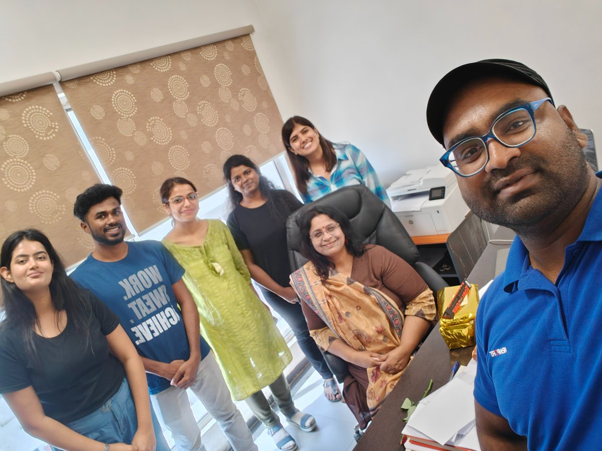 DH Lab IIT Indore (@dh_iiti) on Twitter photo Teachers Day celebration at DH Lab with our supervisor <a href="/NMenon05/">Nirmala Menon</a>
Thank you so much Ma'am for being with us!
#DHIITI Teachers Day celebration at DH Lab with our supervisor <a href="/NMenon05/">Nirmala Menon</a>
Thank you so much Ma'am for being with us!
#DHIITI
