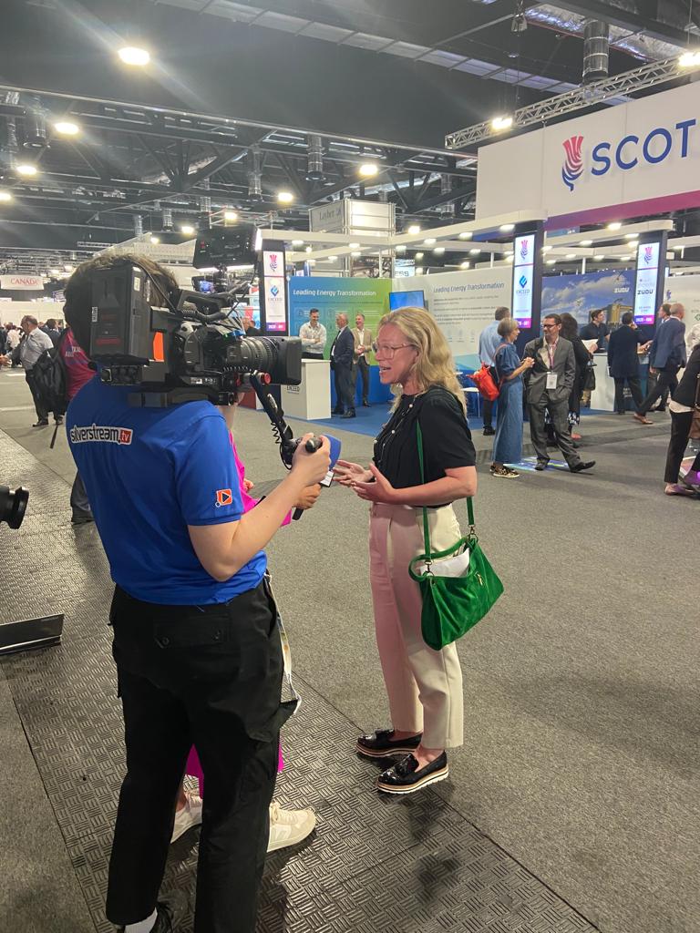 SPE_OE's tweet photo. Happening now: @GillianMSP, the Minister for Energy and Environment of the @scotgov, is speaking with the #OETV team on the showfloor.
#OE23 #50YearsofOE https://t.co/NCMtWClqns