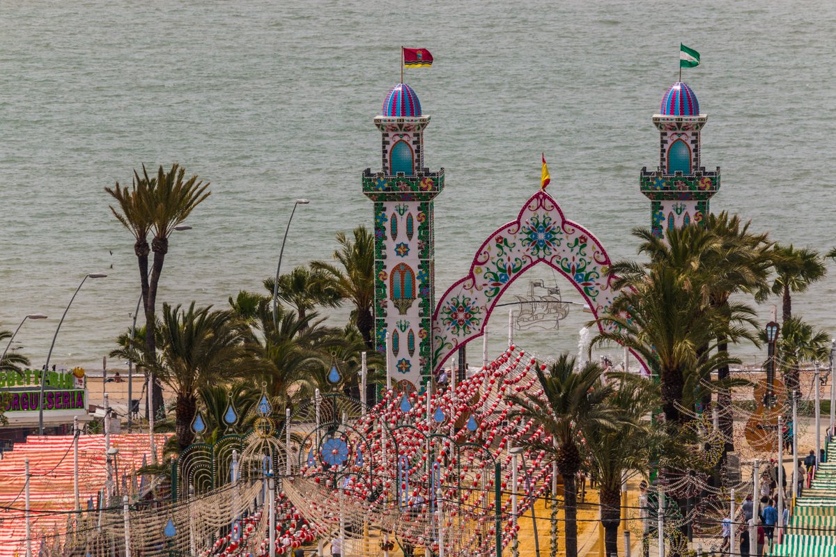 AytoSanlucar's tweet photo. 👉La Feria de la Manzanilla se celebrará del 28 de mayo al 2 de junio de 2024

✅Aprobada la relación de días festivos para el próximo año

📌El lunes 3 de junio será lunes de resaca y también se declara festivo el 18 de octubre, festividad de San Lucas

https://t.co/LqOciFoFBz https://t.co/50gXFDfJxV