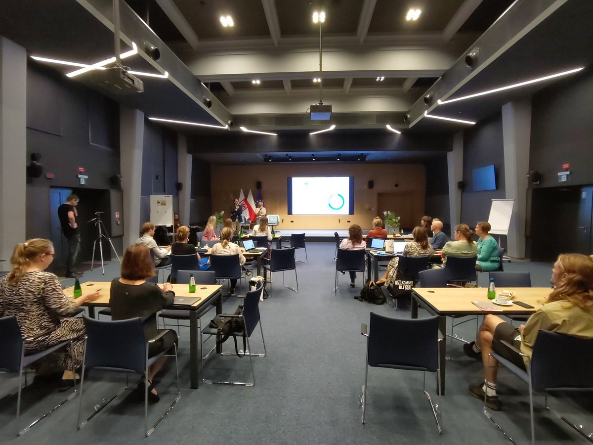 BSR_Arts_Health's tweet photo. Happening now: @BSR_arts_health partners meet in Szczecin to further develop a generic #ArtsOnPrescription programme to be piloted in the Baltic Sea Regions with the aim to improve #mentalhealth of citizens.  #MadeWithInterreg @InterregBSR https://t.co/Ey2OVqTnNR