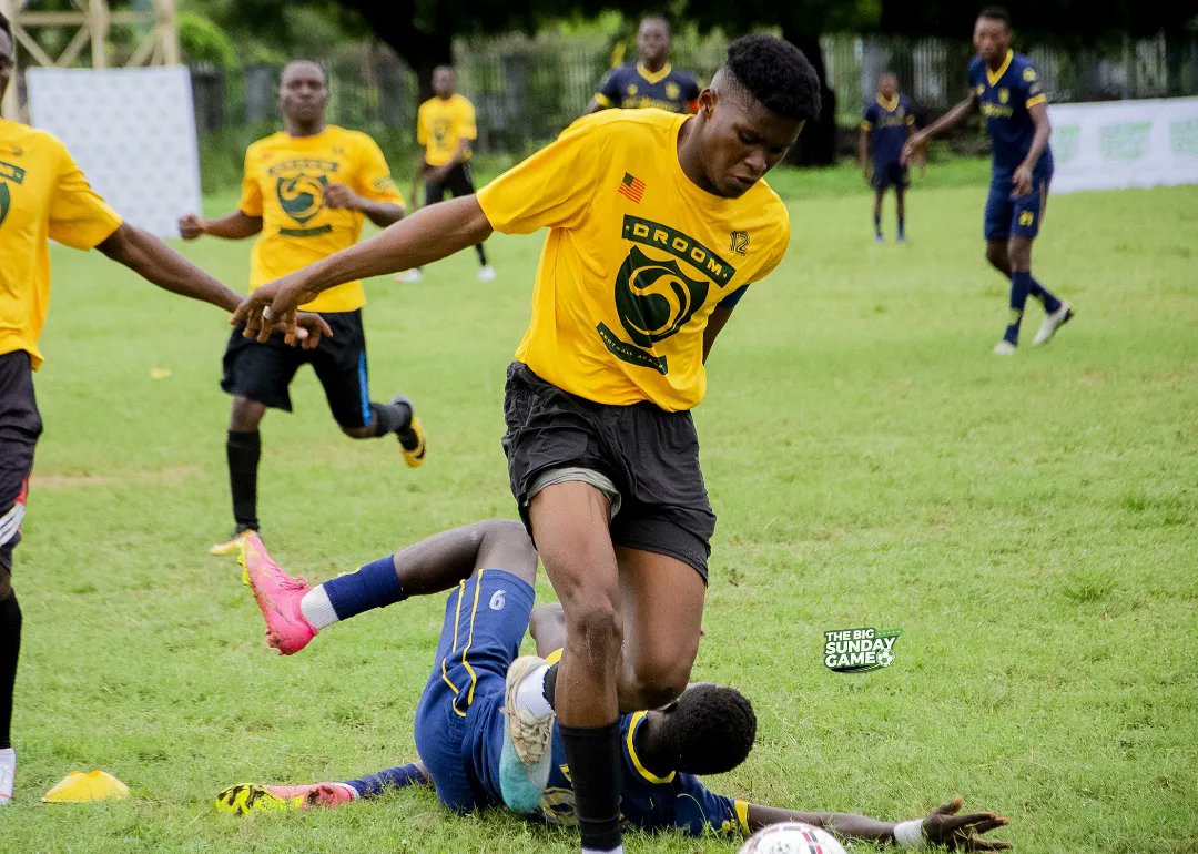 f8ballersafrica's tweet photo. It was war between David and Ekene (Droom Soccer Captain) at the last #TheBigSundayGame!!! 

The beauty of the game 🤗

#F8ballersAfrica || #DavidJoseph #Nwabufo_ekene  #DroomSoccer @TheBigSundayGam

#footballunitestheworld @FIFAcom 
WE ARE CHAMPIONS 🏆⚽💛 https://t.co/hahgAOamKk