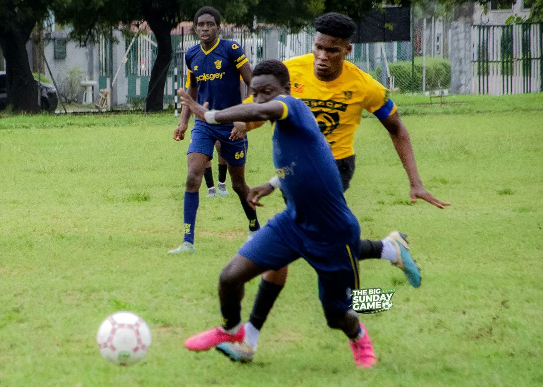 f8ballersafrica's tweet photo. It was war between David and Ekene (Droom Soccer Captain) at the last #TheBigSundayGame!!! 

The beauty of the game 🤗

#F8ballersAfrica || #DavidJoseph #Nwabufo_ekene  #DroomSoccer @TheBigSundayGam

#footballunitestheworld @FIFAcom 
WE ARE CHAMPIONS 🏆⚽💛 https://t.co/hahgAOamKk