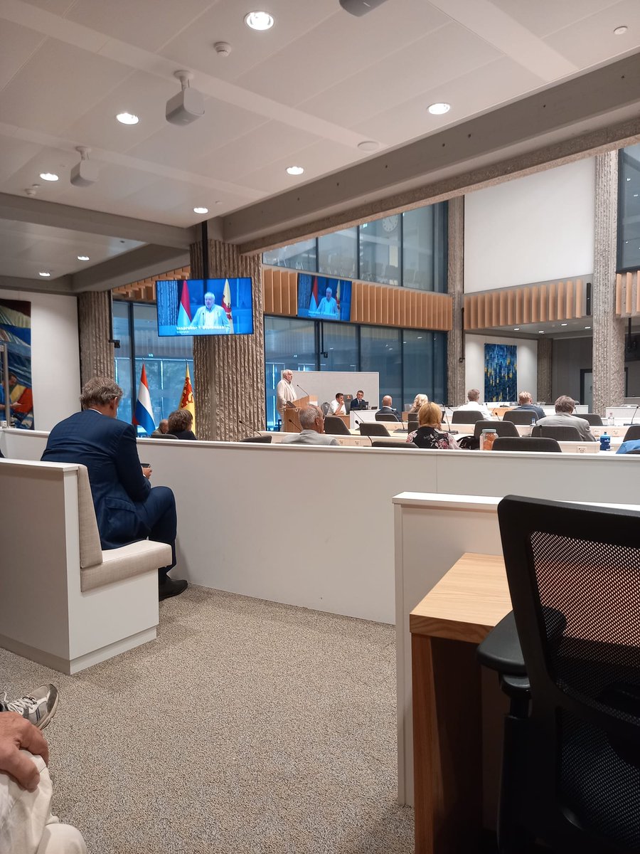 Deel van van de hoorzittingen bij Provinciale Staten <a href="/gewoonHanny/">Hanny Visser</a> luistert mee.