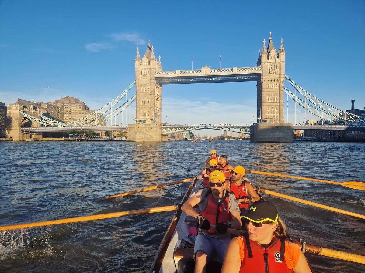 Rowing the Thames! Setting off from Pimlico to Deptford in just over an hour! Raising money for <a href="/AHOYofficial/">The AHOY Centre</a> Tired, achy but a wonderful day and experience. Thanks to everyone that sponsored me/us! ahoycentre.enthuse.com/pf/pensionbee