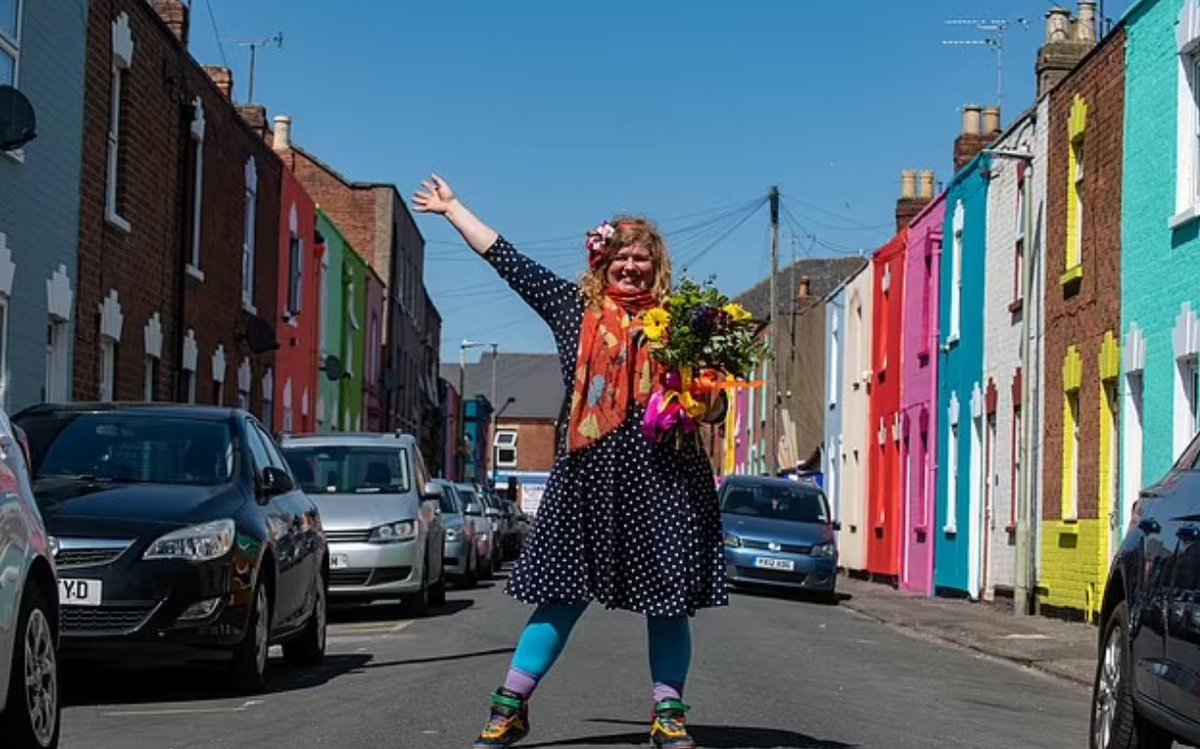 Tash Frootko (@frootkotash) on Twitter photo Really excited to have been invited back to run tours for
<a href="/GlosCivicTrust/">Gloucester Civic Trust (no longer on X)</a> <a href="/heritageopenday/">Heritage Open Days</a> I cant wait to show off the newly decorated Hopewell Street and Rainbow Square #Gloucester Tours are on 8, 9, 10th Sep at 3.30pm.. Meet at GL14HQ gloucestercivictrust.org/heritage-open-… Really excited to have been invited back to run tours for
<a href="/GlosCivicTrust/">Gloucester Civic Trust (no longer on X)</a> <a href="/heritageopenday/">Heritage Open Days</a> I cant wait to show off the newly decorated Hopewell Street and Rainbow Square #Gloucester Tours are on 8, 9, 10th Sep at 3.30pm.. Meet at GL14HQ gloucestercivictrust.org/heritage-open-…