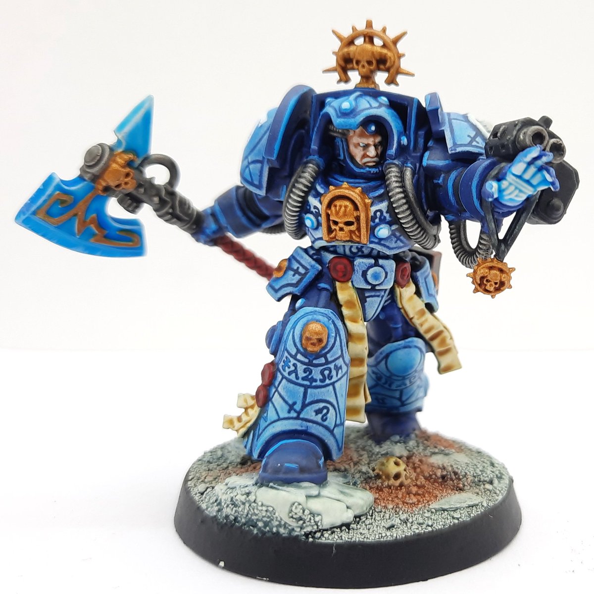 ChefoberbossM's tweet photo. Hier der fertige Scriptor in Terminator Rüstung aus der Leviathan Box!
#newwh40k
#taschengelddieb
#warhammercommunity
#chefoberboss
#warhammer40k
#painting40k
#leviathan
#paintingminis
#scriptor
#terminator
#Werbung https://t.co/DdomHwyCqJ