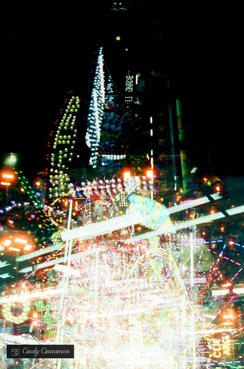 Cindy_Cinnamon's tweet photo. Cindy Cinnamon Photographie
https://t.co/g7SV9JrYvu
Rollei B35
CineStill 800T + Multiples Expositions
#BeauceCarnaval #ExpoQuebec #DoubleExposition #PhotoDeNuit #NeonLights #Rollei #RolleiB35 #Lomography #35mmFilmPhoto #CineStill800T #ColorFilm #CineStillFilm #Quebec #Canada https://t.co/mc7Bp112me