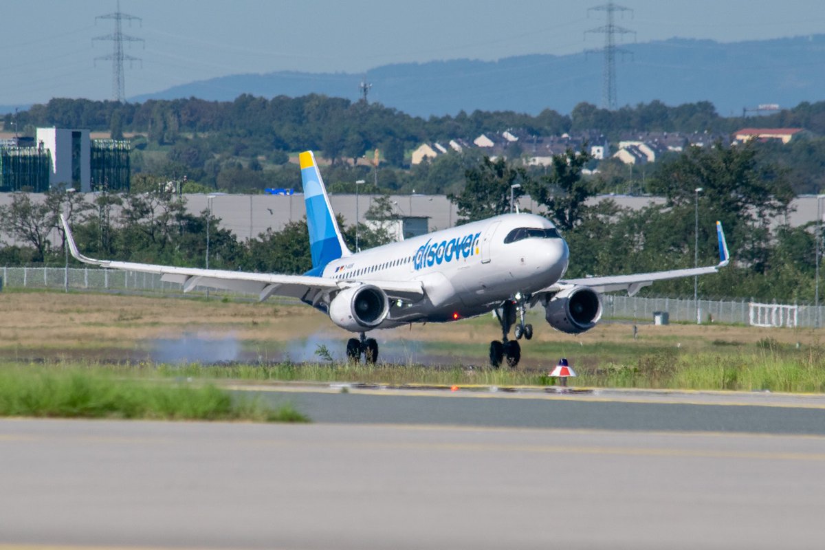 airplusnews's tweet photo. 🇩🇪 Eurowings Discover devient Discover Airlines. 

▫️Le nouveau nom s'accompagne d'un nouveau design de la marque qui souligne la proximité avec Lufthansa et l'orientation loisirs de la compagnie aérienne par le biais des couleurs bleu et jaune. https://t.co/giYJOcYB94