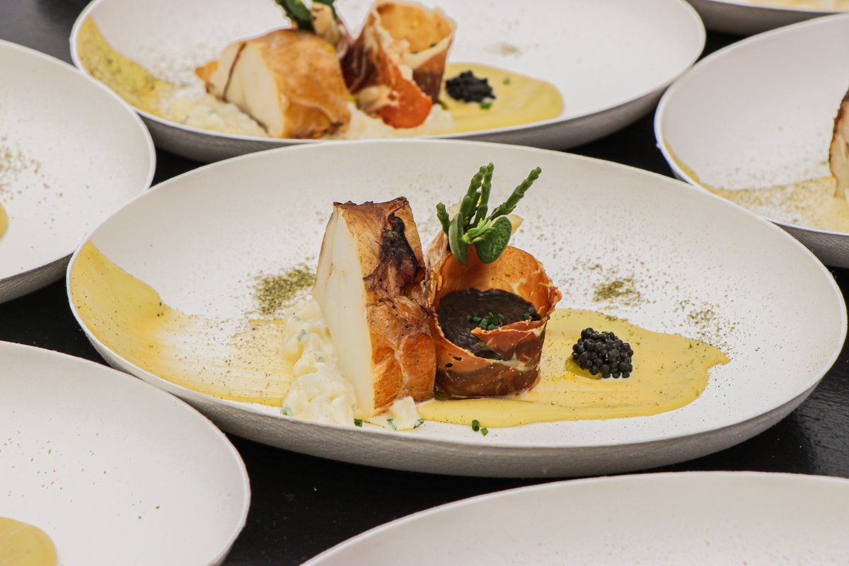 Geniet van een subliem 4-gangen diner in onvergetelijke setting met Het Streekmaal Hanze, Swolsche Smaken uit de Streek op zaterdag 16 september. 😋 Tickets zijn verkrijgbaar via hanzeartstation.nl/programma/hanz…