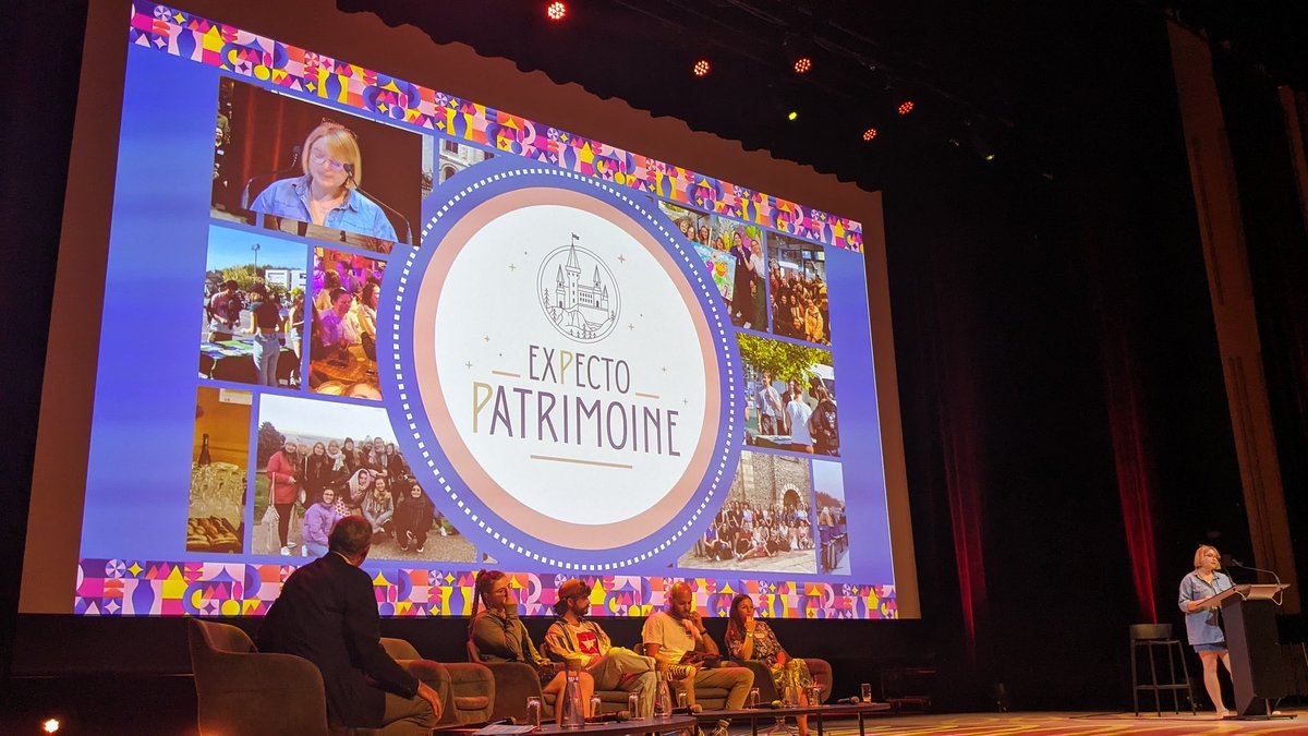 ✏️ Rentrée des étudiant.e.s de #Master de l'#ESTHUA au centre de congrès d'Angers. Belle année universitaire à l'<a href="/UnivAngers/">Université d'Angers</a> !