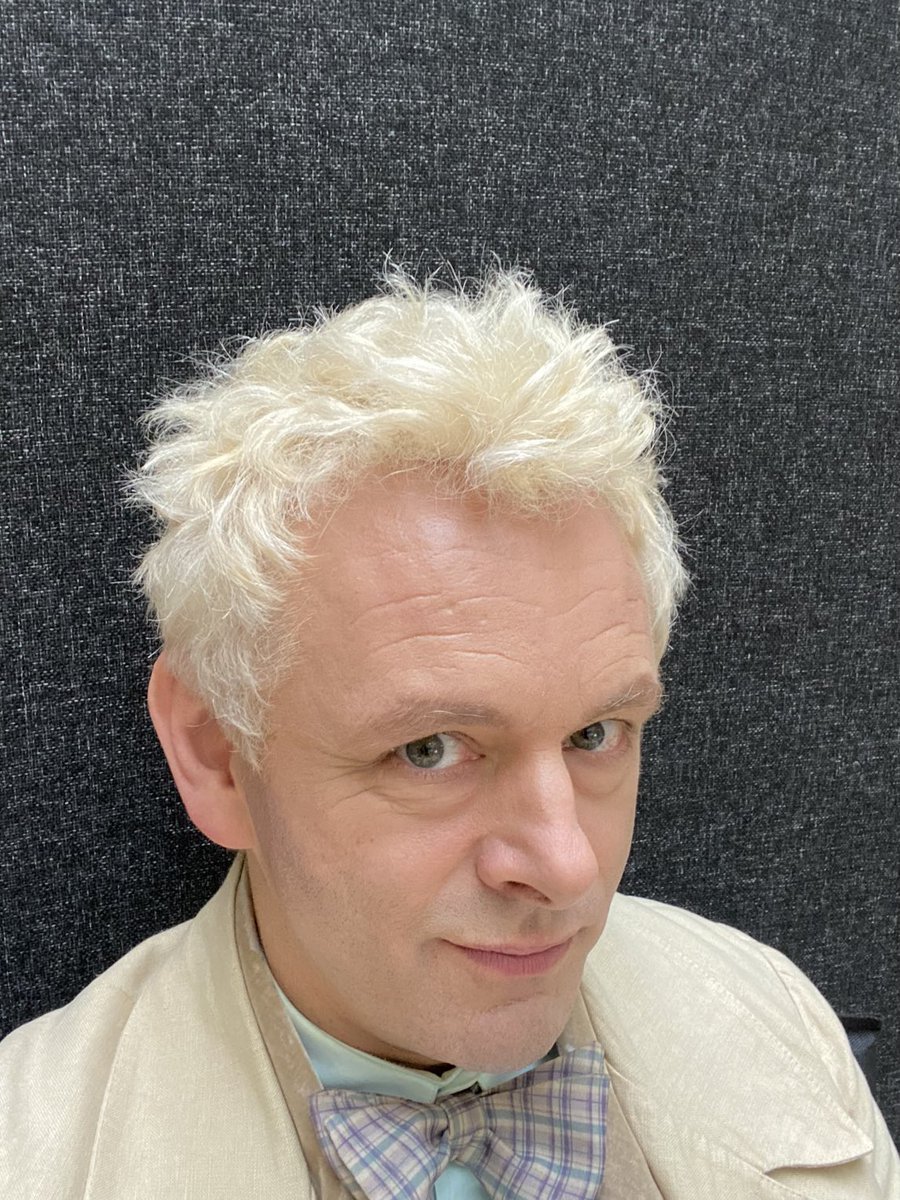 listenlovies's tweet photo. michael posted 3 pictures of aziraphale .... 3 pictures = 3 seasons of good omens TRUST ‼️ https://t.co/vyCokneA4N