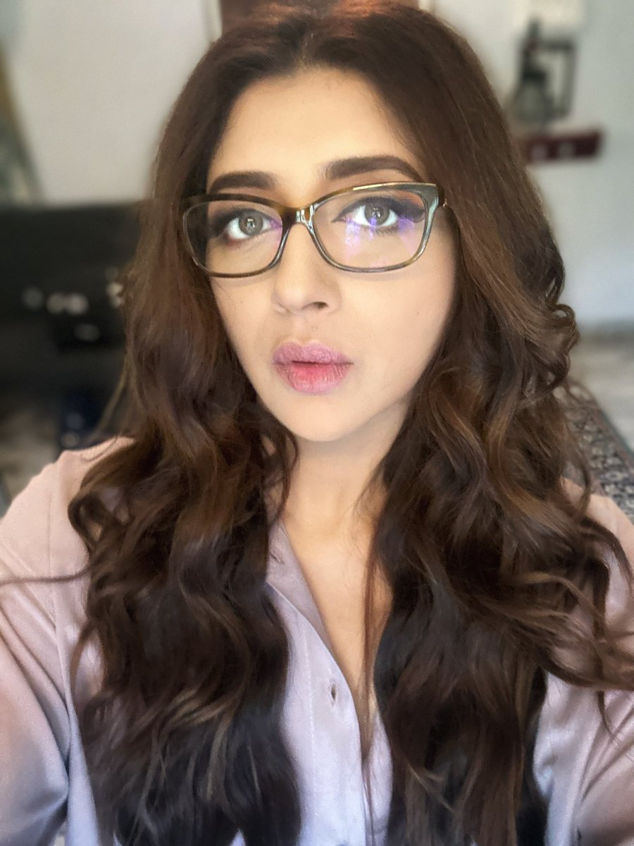 Sreenanda's tweet image. #geeky glam