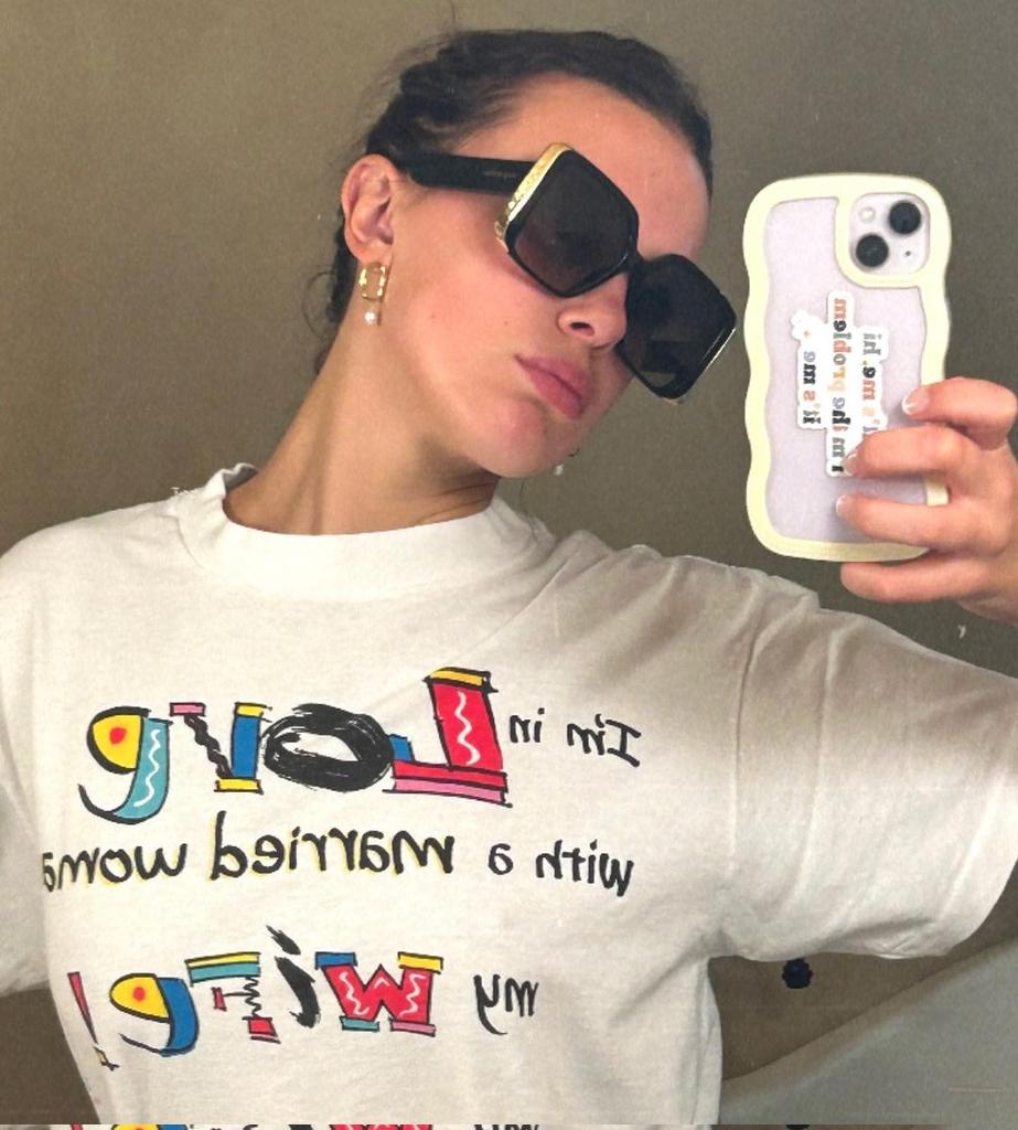 josecr01b's tweet photo. In Love @milliestophate

#milliebobbybrown
#millieons
#millieig https://t.co/DcD1c5lLH1
