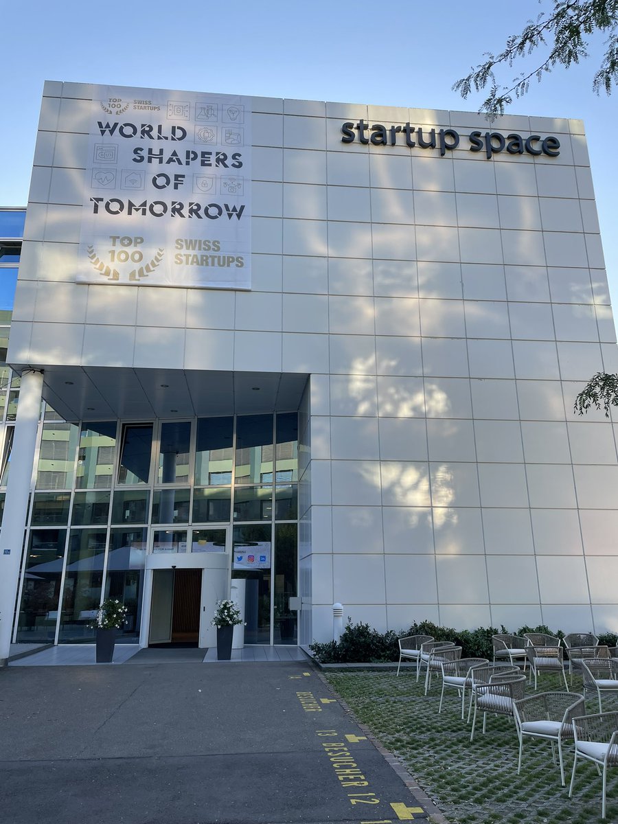 The TOP 100 Investor Summit 2023 is at full speed at #startupspaceZH. Welcoming over 100 investors with more than 22 billions assets under management to matchmake with the most promising Swiss startups: top100startups.swiss/investorsummit… #TOP100SSU