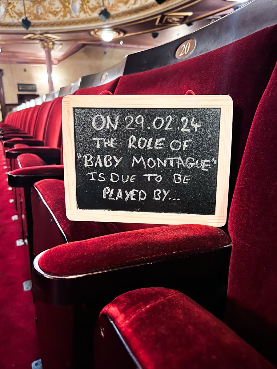 Carrie Hope Fletcher tweet media