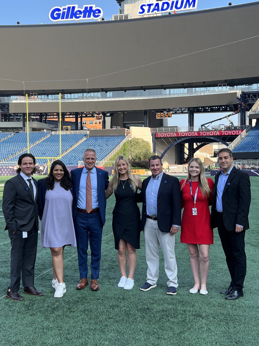 Stacey James tweet media