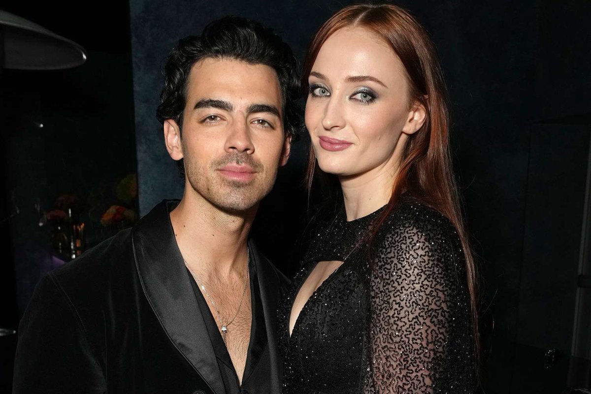 PopBase's tweet photo. Sophie Turner reveals it was an united decision with Joe Jonas to file for divorce in new statement. https://t.co/7nG6hoJq3m