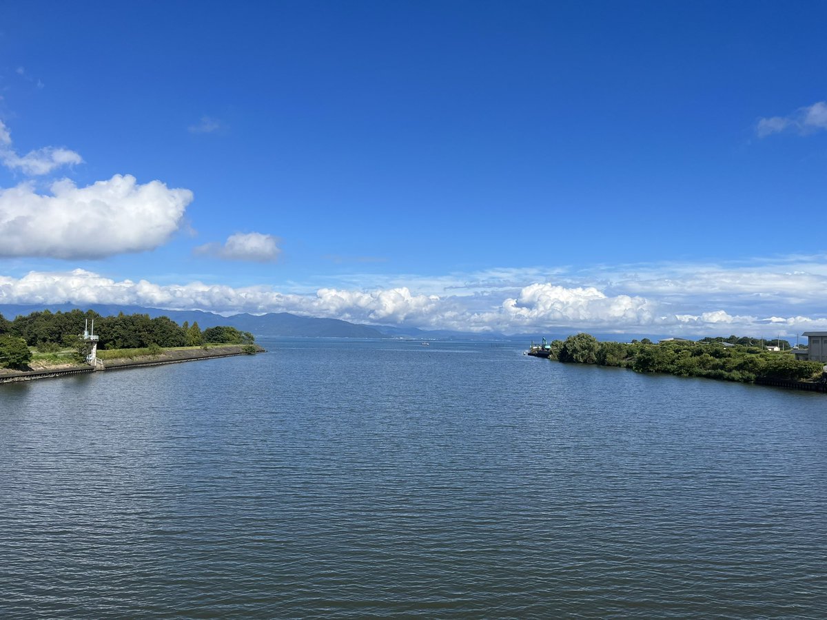 ymmt113's tweet photo. 9/5 朝4時起きで初めての琵琶湖北湖一周（ビワイチ）に行ってきました。
7時半にピエリ守山から出発。
休憩、食事を入れて8時間程かかりました。楽しかった〜 https://t.co/P6fGYkmqRU