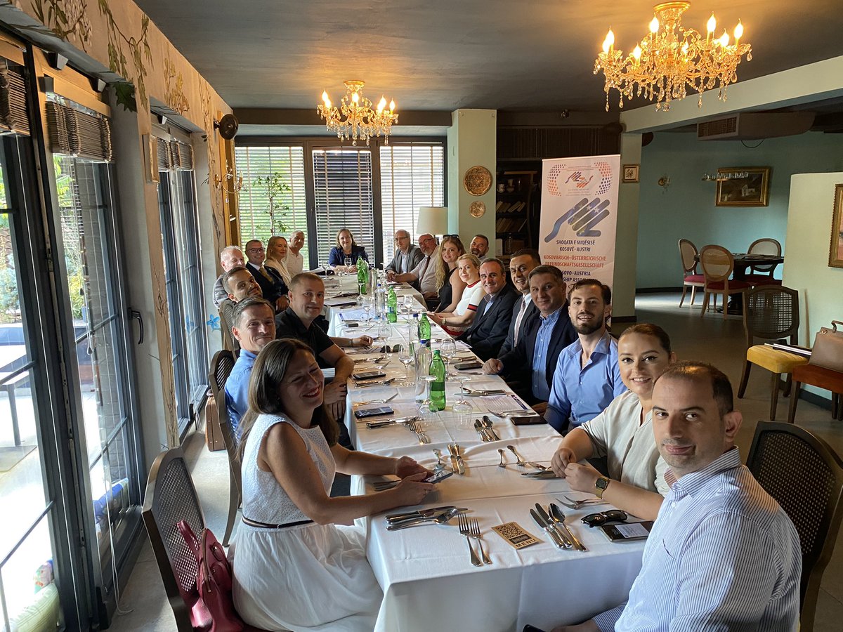 GunterFehlinger's tweet photo. I am honored to participate in Kosovo 🇽🇰 Austria 🇦🇹 Friendship Society Board Meeting in my position of Vice-president - I call all friends of Austria 🇦🇹in Kosovo 🇽🇰to join #SMKA https://t.co/EJRu4P7qPj https://t.co/FdMx7yJdjf