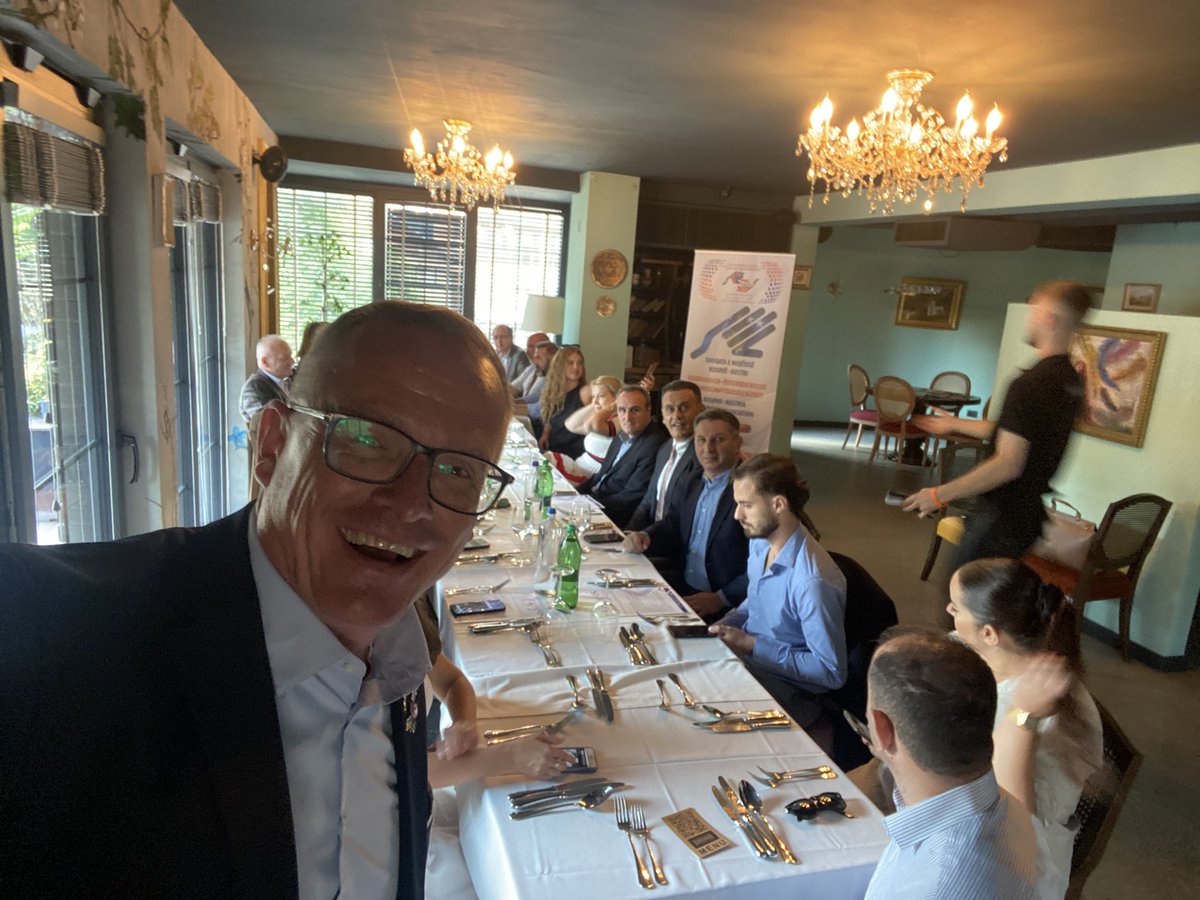 GunterFehlinger's tweet photo. I am honored to participate in Kosovo 🇽🇰 Austria 🇦🇹 Friendship Society Board Meeting in my position of Vice-president - I call all friends of Austria 🇦🇹in Kosovo 🇽🇰to join #SMKA https://t.co/EJRu4P7qPj https://t.co/FdMx7yJdjf