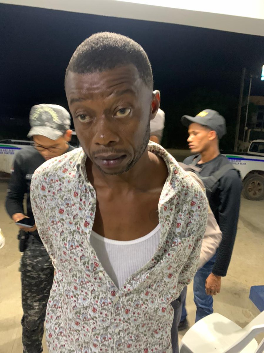 raquellora04's tweet image. Dice el joven herido y sobreviente de la matanza en Aminilla que este demonio fue que disparó a toda su familia. Su cara lo dice todo.