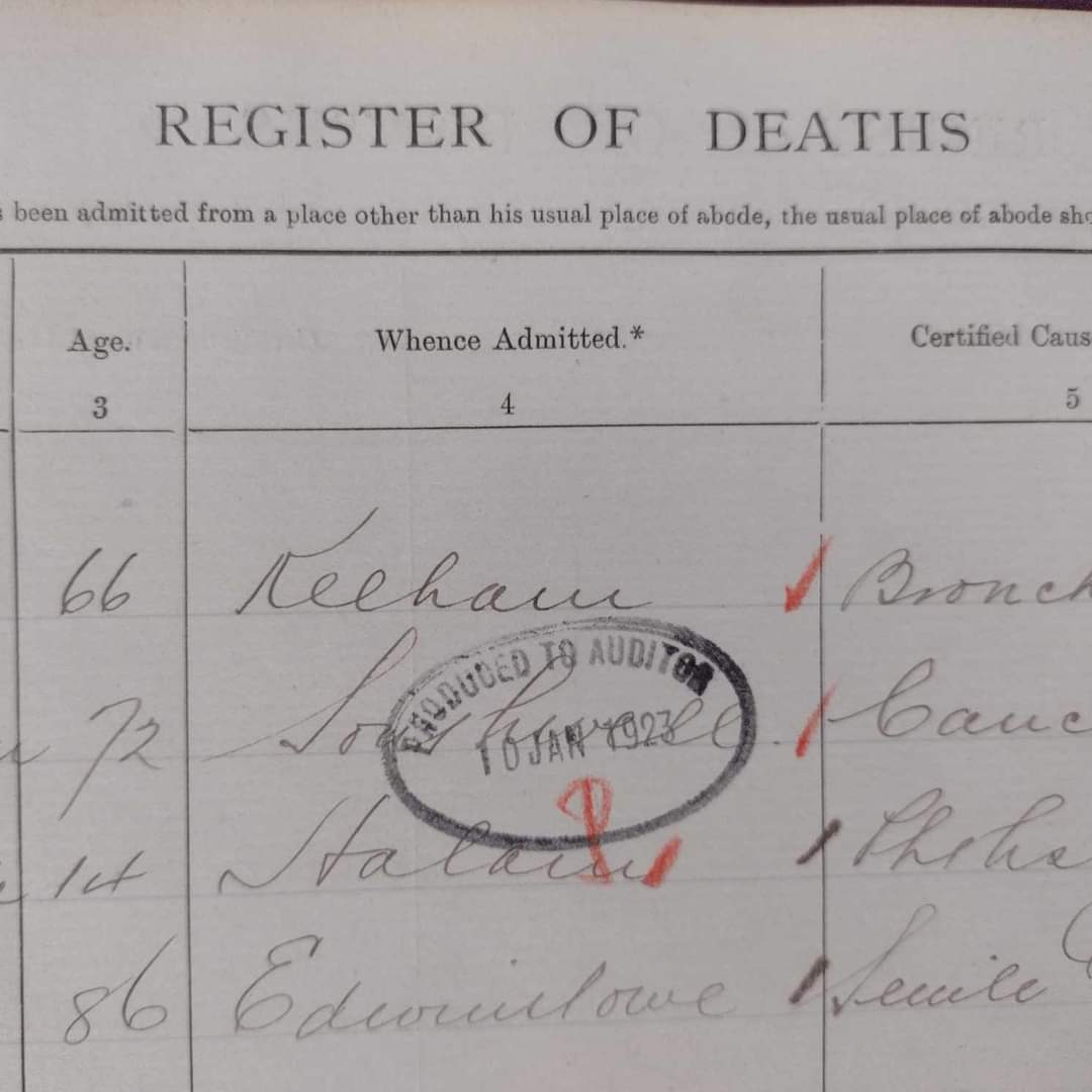 Thinking of visiting us for free for #HeritageOpenDays this weekend (Sat and Sun)? You'll find some new additions to the objects on display. 📖

In the main Workhouse building there is a pillow, and in Firbeck Infirmary you can find a birth and death register.

#nationaltrust