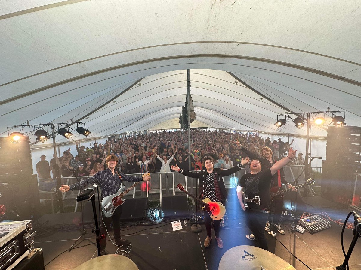 Fire Lady Luck tweet media