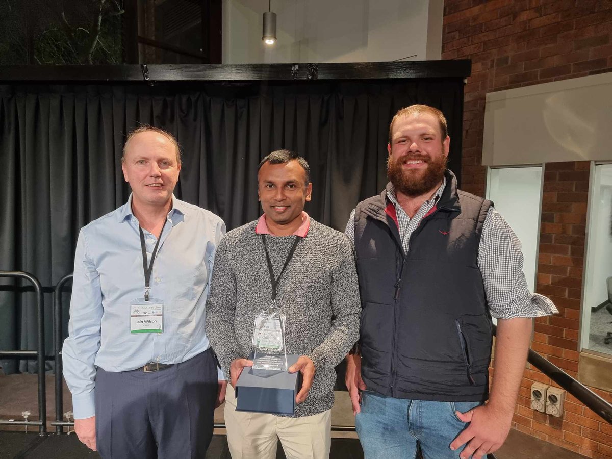 Congrats to @Hizjam and our researchers @Guna_Nachimuthu, @Blake_D_Palmer and Andy Hundt, plus Darin Hodgson, Chris Nunn and Michael Braunack (@CSIRO) who won best publication at the @AusCottonSci conference! @CottonResearch @nswdpi sciencedirect.com/science/articl…
