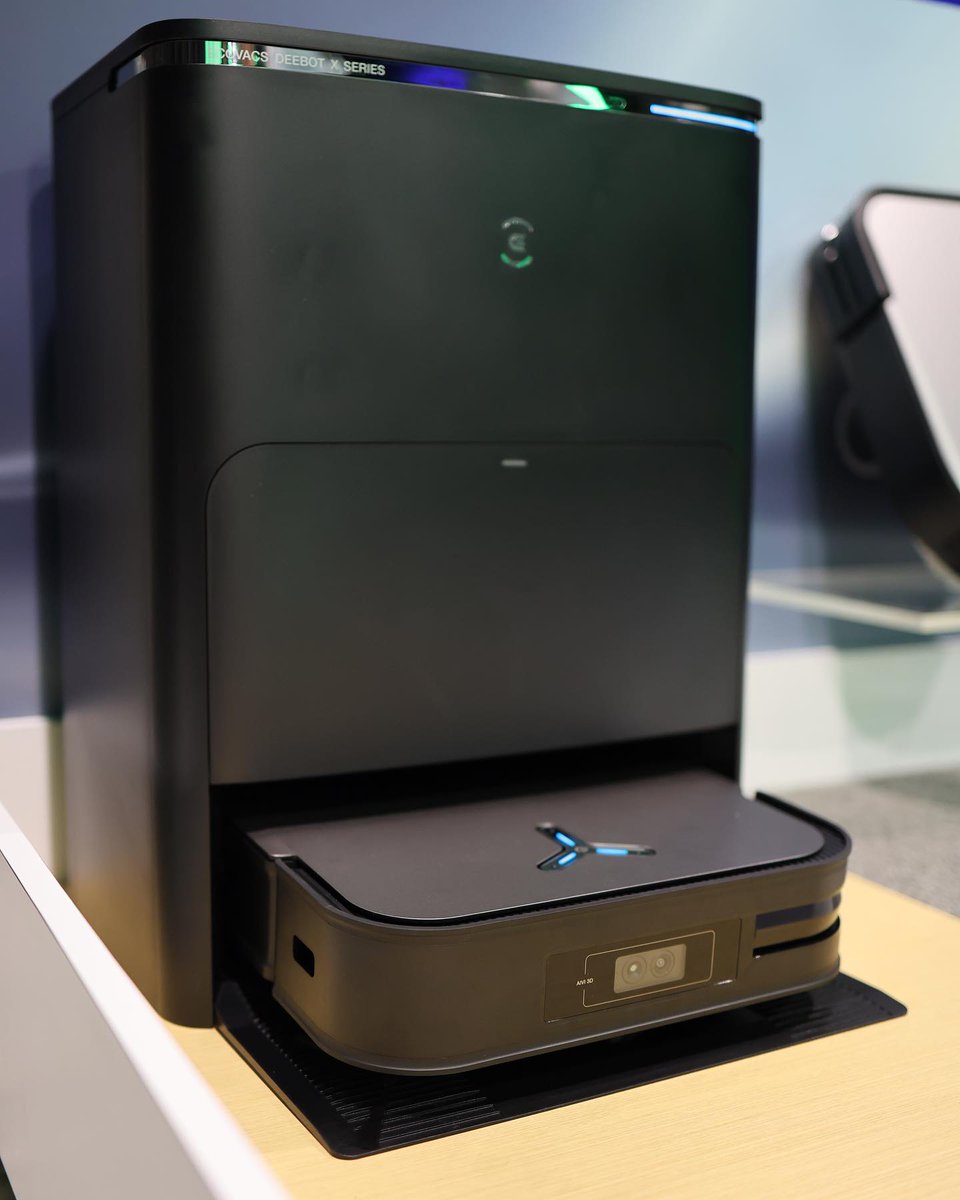 PotionsSg's tweet photo. Ecovacs' X2 Omni square robot vacuum uses AI navigation to efficiently clean corners without sacrificing manoeuvrability, aiming to combine the best of both worlds.
#deebot #ecovacs #robotvacuum https://t.co/tRFpPUAECC