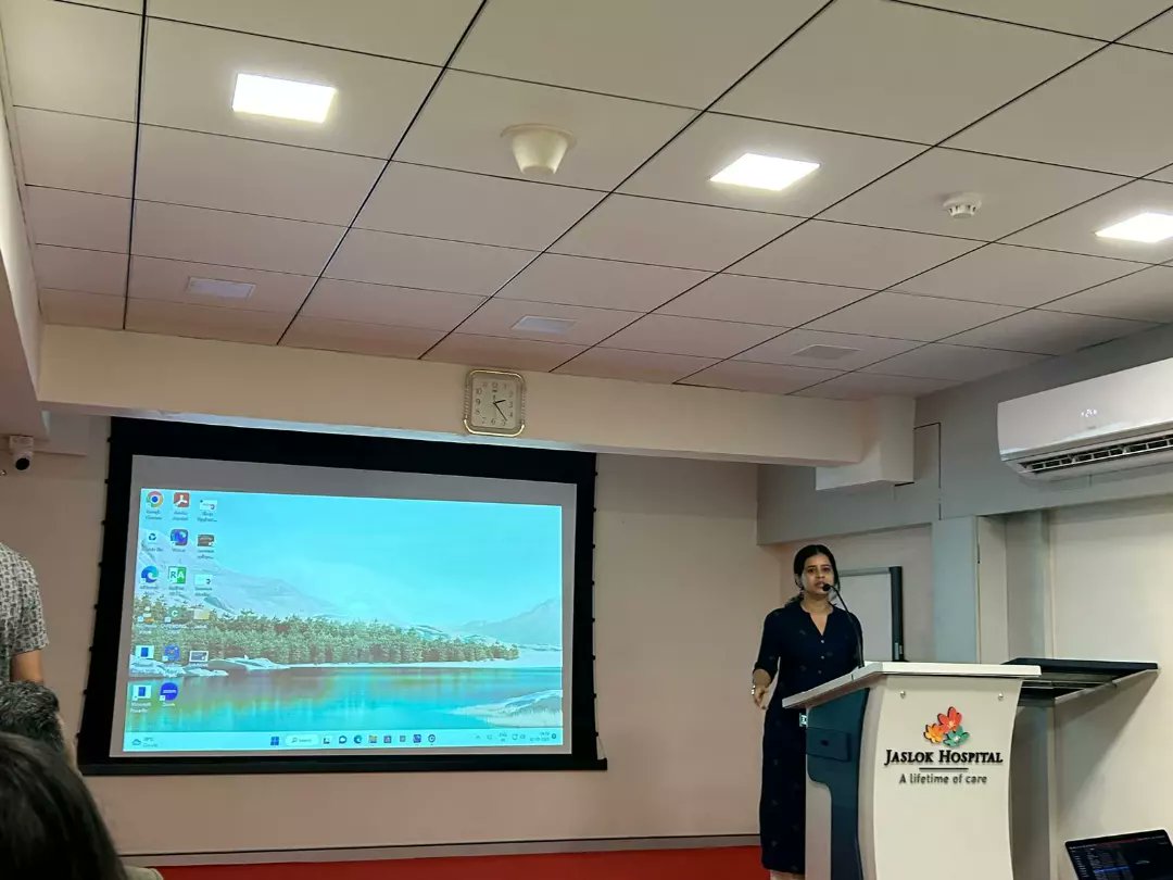epilepsymumbai's tweet photo. Support Group at Jaslok Hospital, Mumbai
The month began with enlightening discourse on Epilepsy and Work at Jaslok Hospital jointly organised by the Neurology team of Jaslok and Samman Association.
#sammanassociation #epilepsyawareness #epilepsy #seizures #talkaboutit https://t.co/KvsoHuTGaA