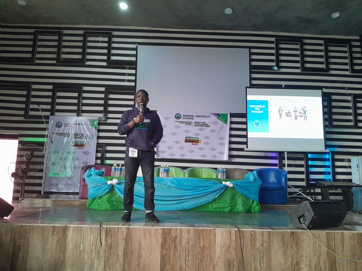 The Director of <a href="/FUOEDC/">FUOEDC</a>, Dr Raimi Lasisi <a href="/Ozidu/">Raimi Lasisi</a> Presents his opening remarks and the Centre's strategic business plan. #Oeds