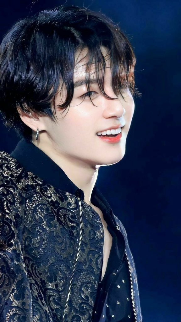 97_only_JK's tweet photo. "Jungkook is writing history."

#7WeeksForSeven
GLOBAL POPSTAR JUNGKOOK
CONGRATULATIONS JUNGKOOK https://t.co/6WaGzh4O2u