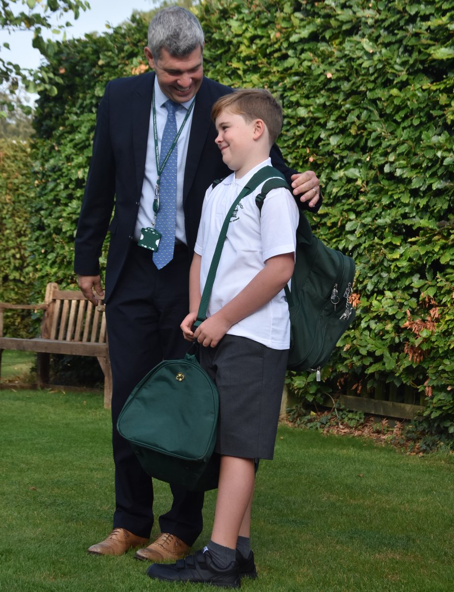 manorprep's tweet photo. Wonderful to see so many happy faces on the first day of term!
#ManorPrep #backtooschool #firstdayofterm #school #abingdon https://t.co/DKvPeVInB9