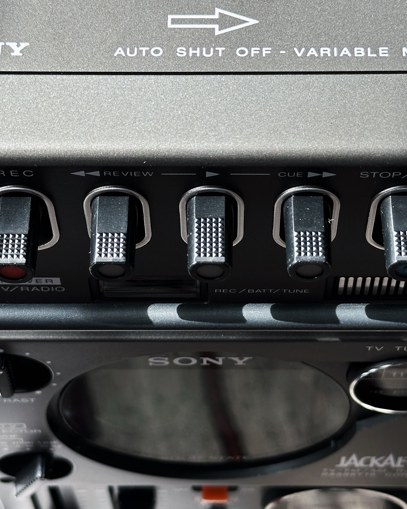 Obsolete Sony on X: Obsolete Sony on X: