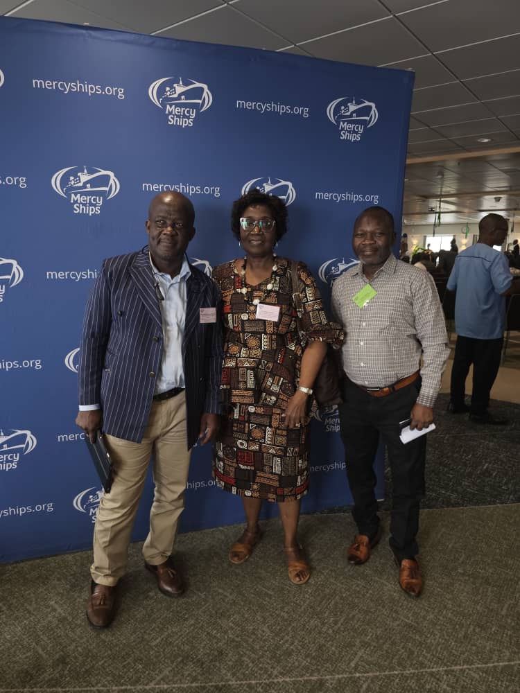 uslthc1's tweet photo. On Tuesday, 5th September, Dr. Sonia Spencer, Chairperson;  @Prof_Oluwadiya, Ag. Chief Medical Director; and  Dr. Adekunle Kazeem, #HoD #familymedcine, represented the #USLTHC at the Partners Welcome Event organized by @MercyShips, to learn about their work and tour of the ship. https://t.co/94fQUVLBQE