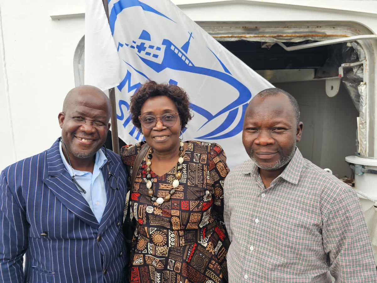 uslthc1's tweet photo. On Tuesday, 5th September, Dr. Sonia Spencer, Chairperson;  @Prof_Oluwadiya, Ag. Chief Medical Director; and  Dr. Adekunle Kazeem, #HoD #familymedcine, represented the #USLTHC at the Partners Welcome Event organized by @MercyShips, to learn about their work and tour of the ship. https://t.co/94fQUVLBQE