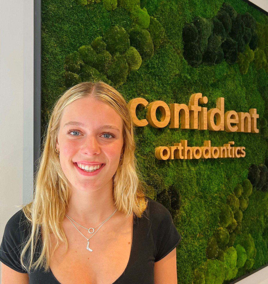 ConfidentOrtho's tweet photo. 🎉 Stunning new smile 🎉

Witness Sofia’s incredible journey to a stunning new smile in just 9 months with a fixed brace.
🥳 Congratulations Sofia, enjoy your radiant smile and the confidence it brings!✨
#Bracetobrilliance #smile #newsmile #bracefree #ConfidentOrthodontics https://t.co/DsdJStTtb0
