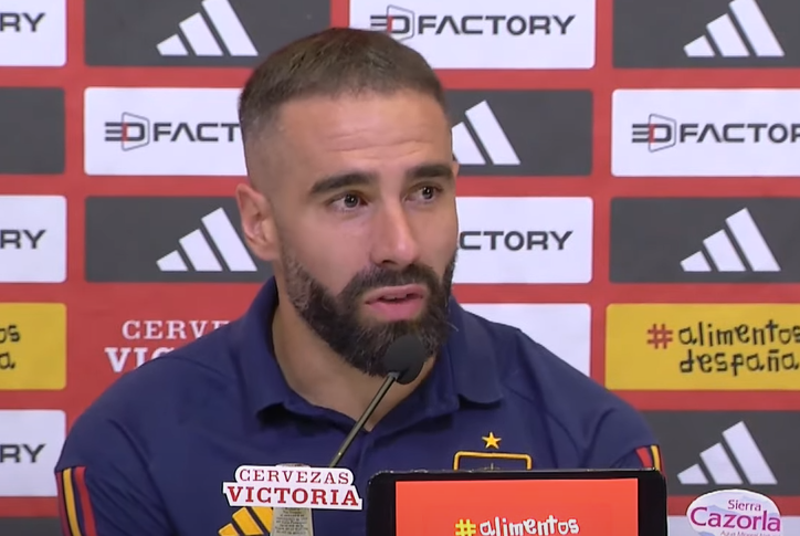 elchiringuitotv's tweet photo. 🔴🇪🇸 CARVAJAL, sobre el beso de Rubiales a Jenni Hermoso:

✊"Defiendo la presunción de inocencia en este país, que es un derecho constitucional de todas las personas".

❌"No puedes culpabilizar a nadie sin ninguna sentencia firme". https://t.co/A0yktVy7vp