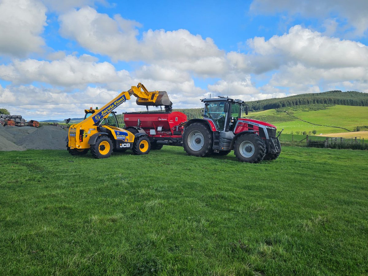 Dales Agri Sales Agency - AS65 Hydraulic Drive ISOBUS 7m3 Spreader setup and spreading basalt in Scotland recently.

Full Stainless Steel Hopper, auto rate control, load cells, fertiliser &amp; lime ready.

dalesagrisalesagency.co.uk