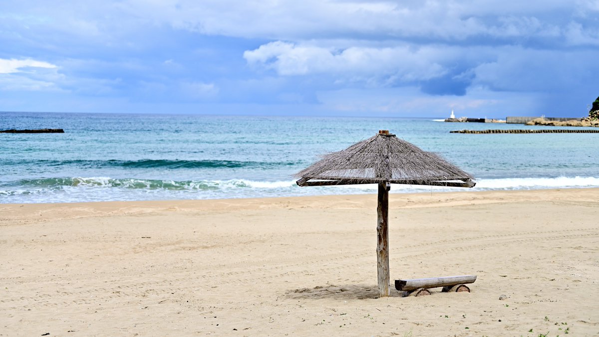 晩夏　＃京都府　＃京丹後市　＃網野町　＃浜詰　＃夕日ヶ浦海岸　＃海　＃砂浜　＃海の京都　＃Japan　＃波　＃NikonZ6II