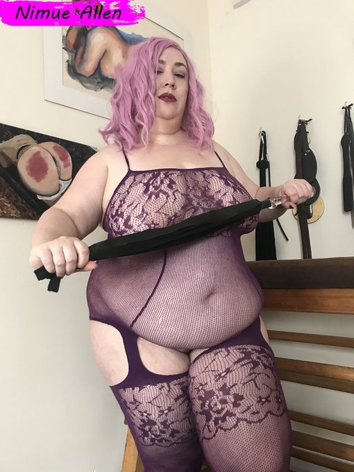 Pleasure in every command 🖤  https://t.co/u2prN2ymre https://t.co/5Ee9wQ06pK