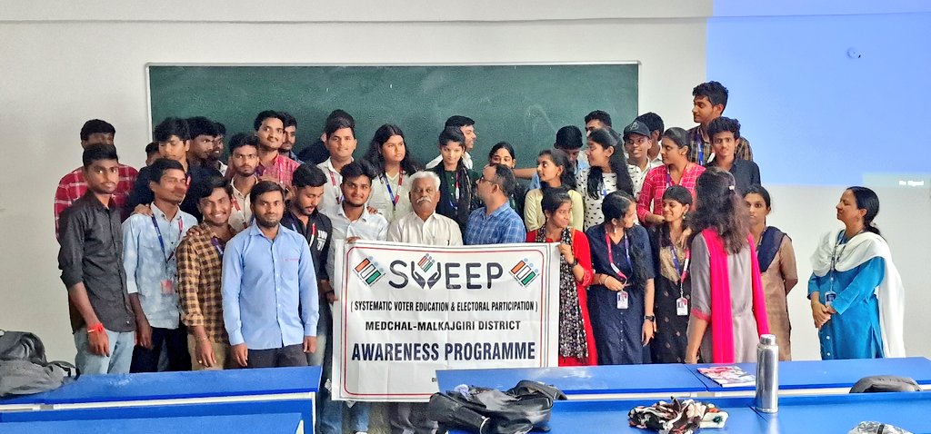 DC_Pocharam's tweet photo. #SVEEP enrollment campaigns conducted today for 18-19 yrs age cohort in colleges in #Pocharam_Municipality
#EveryVoteMatters
#LetsRegister
@ECISVEEP @CEO_Telangana @Collector_MDL
@cdmatelangana @ACLB_Medchal https://t.co/YFp6D7NMfs