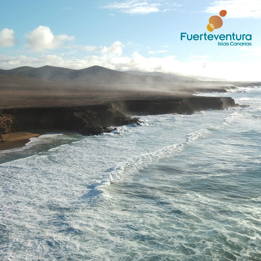 iFuerteventura's tweet image. 🇬🇧☀️ Natural jewels of #Fuerteventura ⤵️

📌 Playa del Águila Beach
📌 La Pared Beach
📌 Jandia Beach

🏖️ Broaden your horizons by spilling your sight on our beaches, #openallyearround.

#visitfuerteventura #fuerteventuraopenallyearround #canaryislands #beautifuldestinations