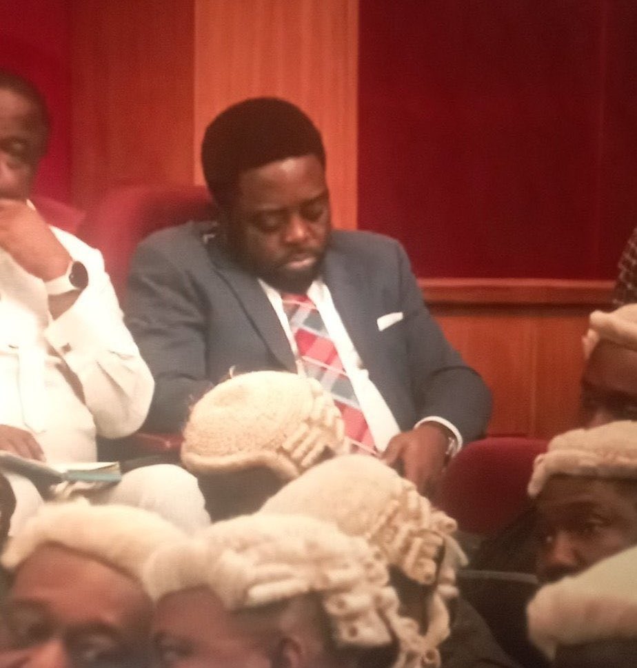 ngrsolution's tweet image. Photo of the day 📷

Nah me take am😫😎