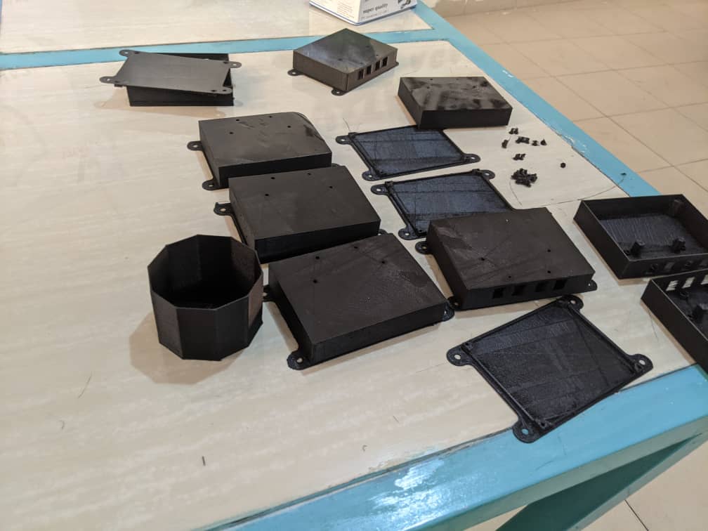 TechAfricaSol2's tweet photo. Plastic products obtained from waste plastic bottles. https://t.co/rsWf7olVZQ