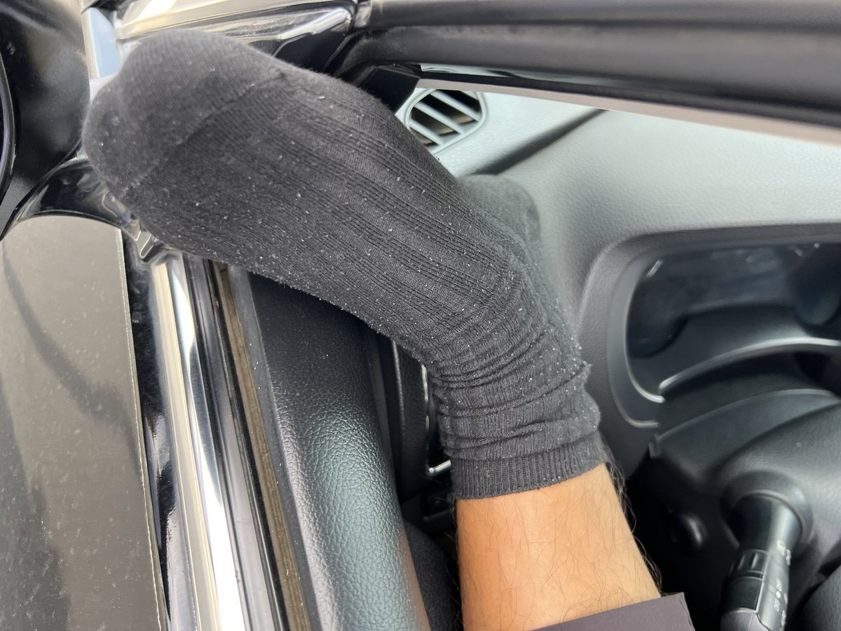 第二次遇到这个小哥，同样的黑袜，终于睡觉让我拍到了 #直男黑袜